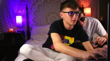 Anotherskinnyboy  15-10-2021 video sensual